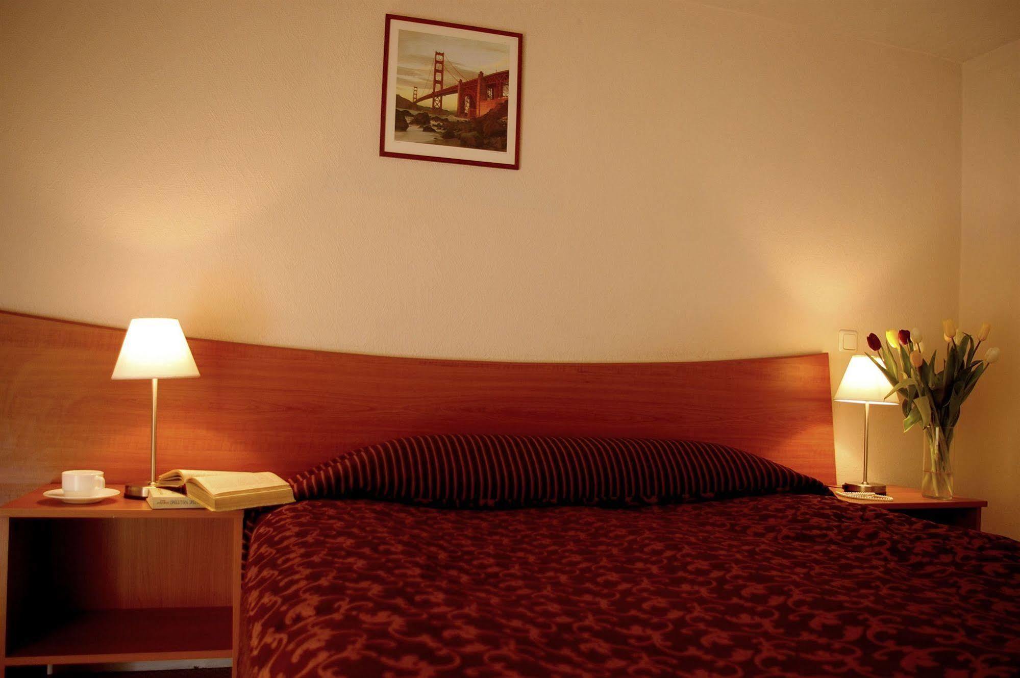 Centre Hotel คอนัส ภายนอก รูปภาพ